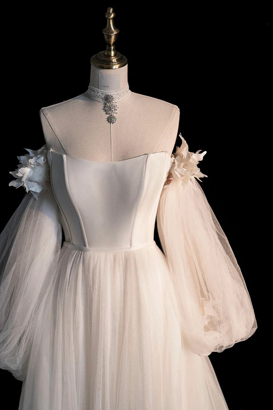 Champagnerfarbenes langärmliges Ballkleid aus Tüll, schulterfreies Abendkleid nv1602