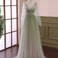 Robe de bal à manches longues en tulle vert clair, robe de soirée longue au sol dégradée verte nv1615