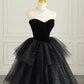 Robe de soirée noire en tulle sans bretelles avec velours, robe de bal longue à décolleté en cœur et coupe trapèze nv1539