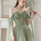 Schönes High Low Spitzen-Partykleid, grünes kurzes Tüll-Ballkleid, grünes Homecoming-Kleid nv1639