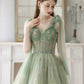 Schönes High Low Spitzen-Partykleid, grünes kurzes Tüll-Ballkleid, grünes Homecoming-Kleid nv1639
