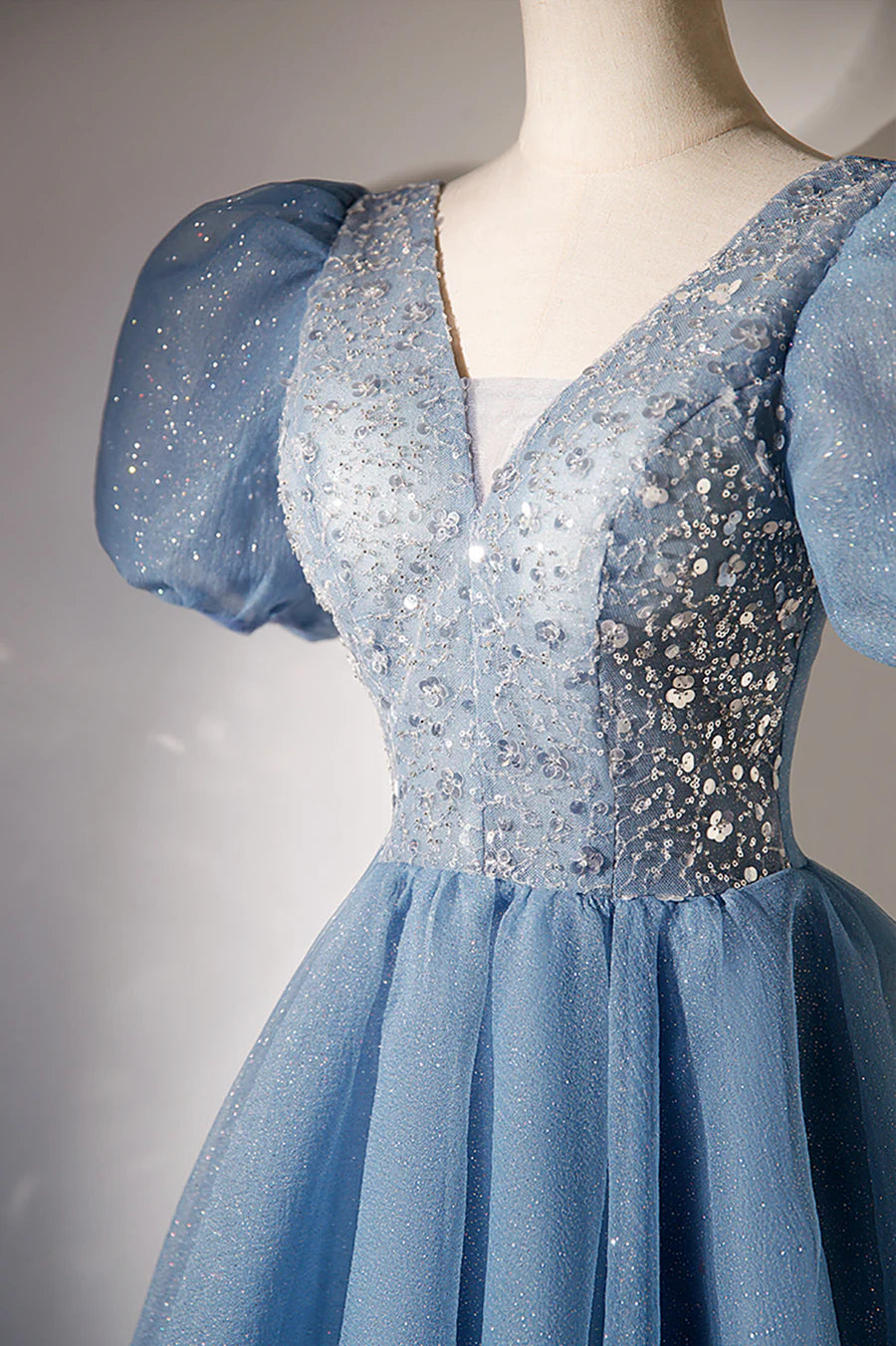 A-Linie V-Ausschnitt Pailletten Kurzes Ballkleid, Blaues Kurzarm-Abendkleid nv1640