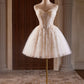 Champagnerfarbenes trägerloses Tüll-Pailletten-Kurzballkleid, hübsches Sweetheart-Homecoming-Partykleid nv1419