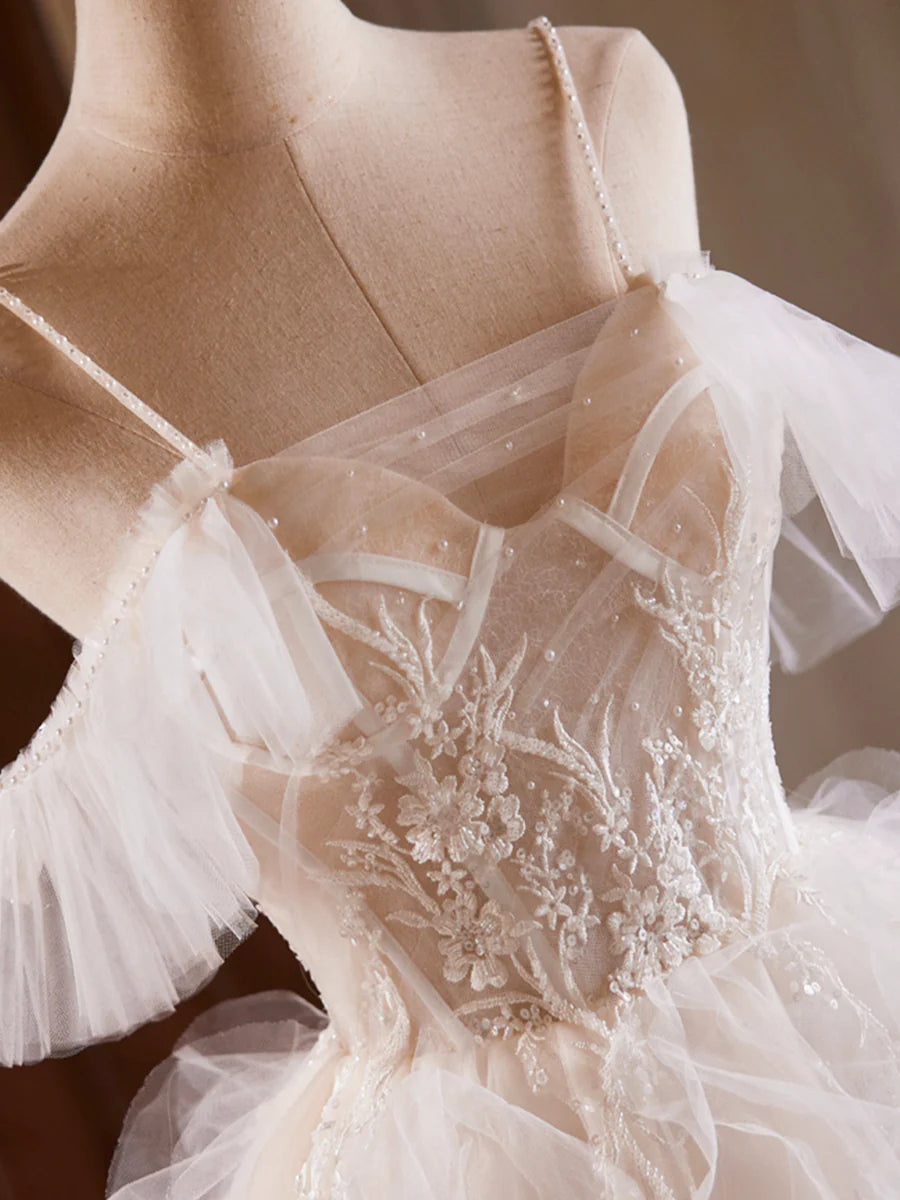 Kurzes Ballkleid in A-Linie und Tülllagen, Partykleid mit Spaghettiträgern in Hellchampagner nv1417