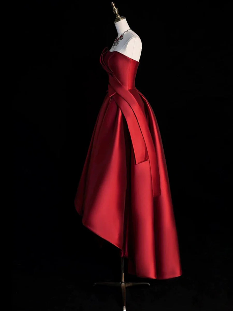 Burgunderrotes Satin High Low Ballkleid Süßes A-Linien-Partykleid mit schulterfreiem Rücken Abendkleid Homecoming-Kleid nv2159