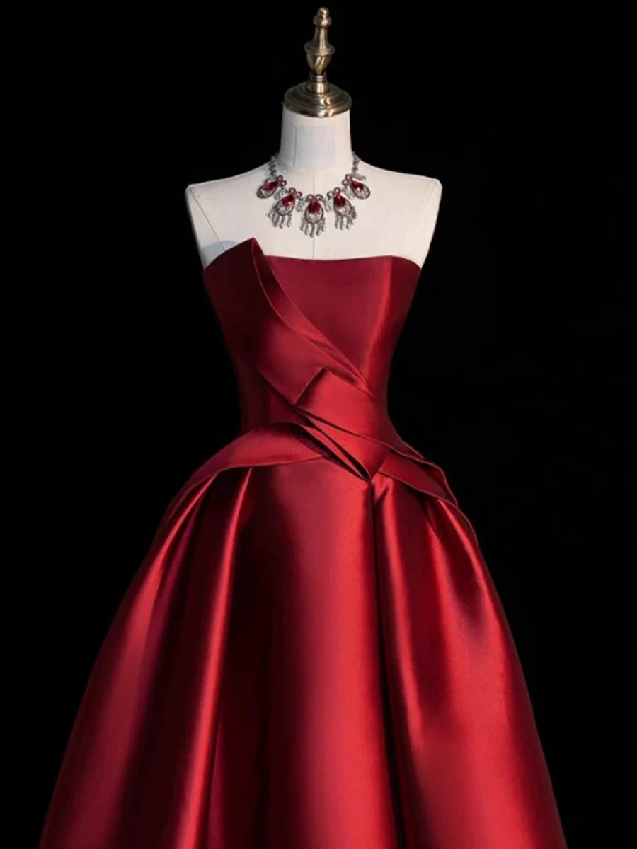 Burgunderrotes Satin High Low Ballkleid Süßes A-Linien-Partykleid mit schulterfreiem Rücken Abendkleid Homecoming-Kleid nv2159