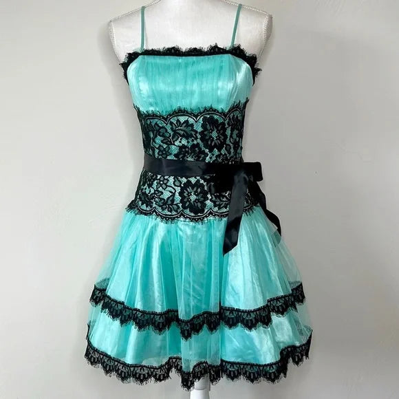 Robe de soirée courte en dentelle vintage bleue, robe d'anniversaire nv4492
