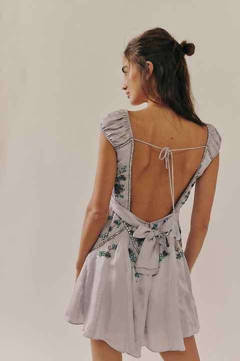 Exquisites kurzes Chiffon-Heimkehrkleid mit Perlen und Geburtstagsfeierkleid nv5297
