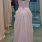 Robe de soirée rose élégante à épaules dénudées et à volants, longueur au sol, décolleté en cœur, robe de bal rose, longueur au sol, nv2052