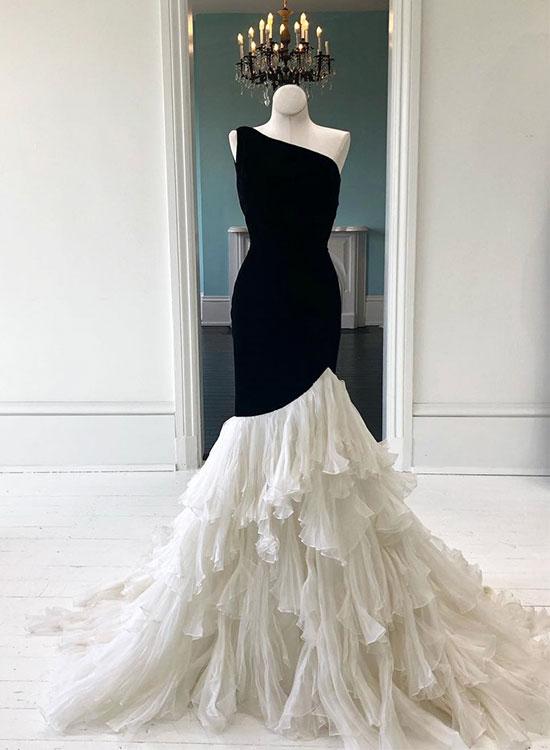 Schwarzes und weißes, einschultriges, ärmelloses, mehrlagiges Meerjungfrau-Abendkleid, langes Ballkleid, nv1923