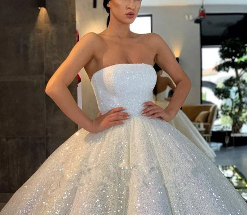 Glitzerndes trägerloses Ballkleid Brautkleider Glitzerndes Brautkleid nv387