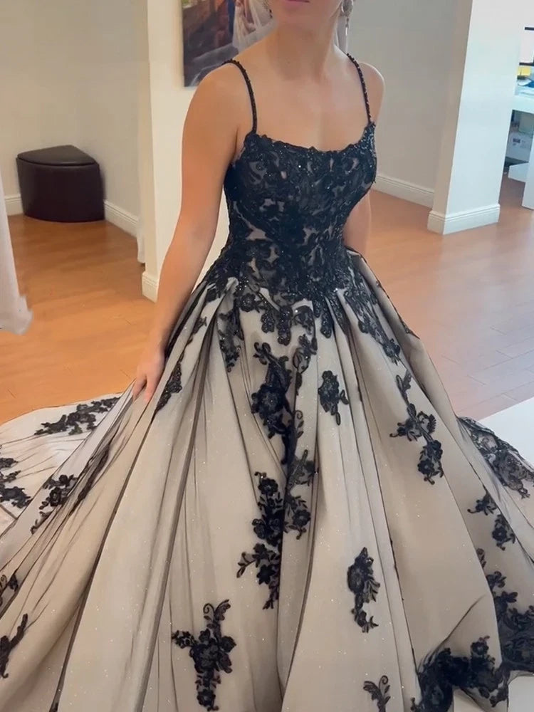 Dunkelgrau-schwarzes Spitzenkleid mit Farbverlauf | Glitzerndes Tüll-Abendkleid mit Schleppe, trägerlos/mit Spaghettiträgern, atemberaubendes Abendkleid NV6323