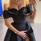 Robe de bal longue noire en satin à épaules dénudées, robe de soirée longue noire nv1501