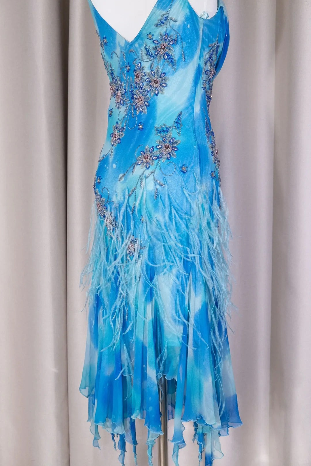 Robe de soirée longue en mousseline de soie à perles bleues nv5128