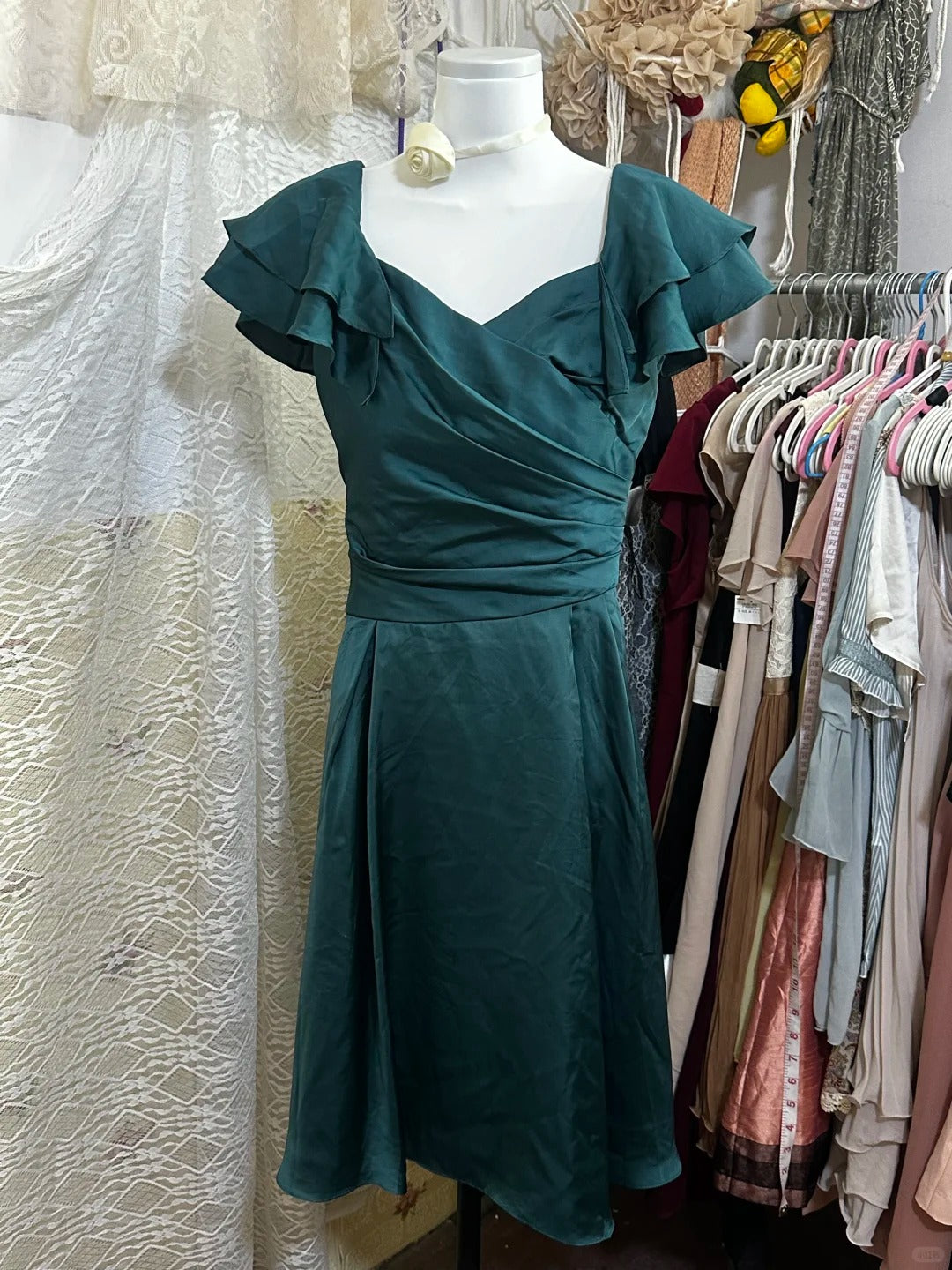 Robe de soirée courte en satin vert foncé vintage, robe de soirée d'anniversaire nv5087