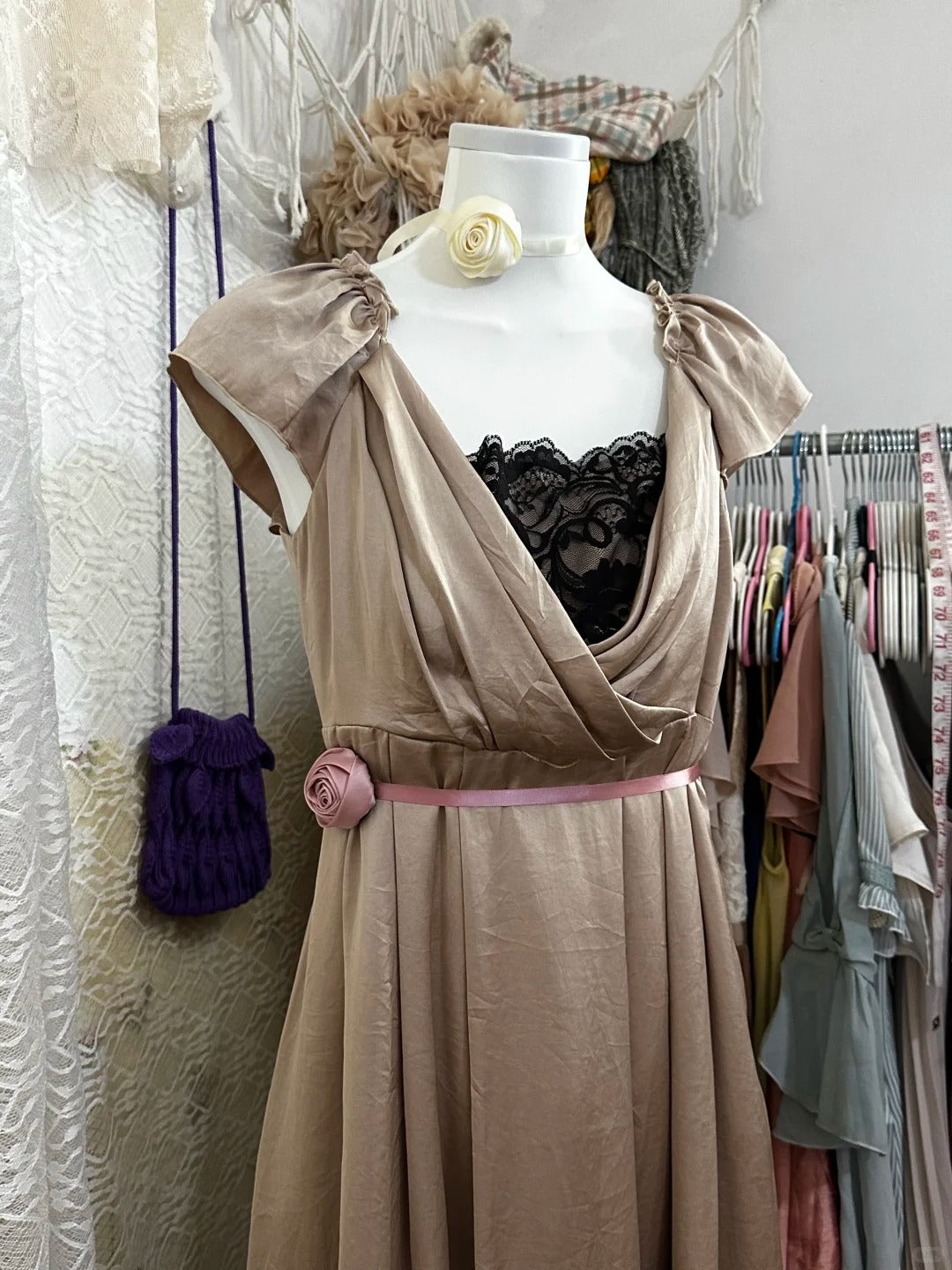 Champagner Vintage kurzes Satin Homecoming-Kleid Geburtstagspartykleid NV5092