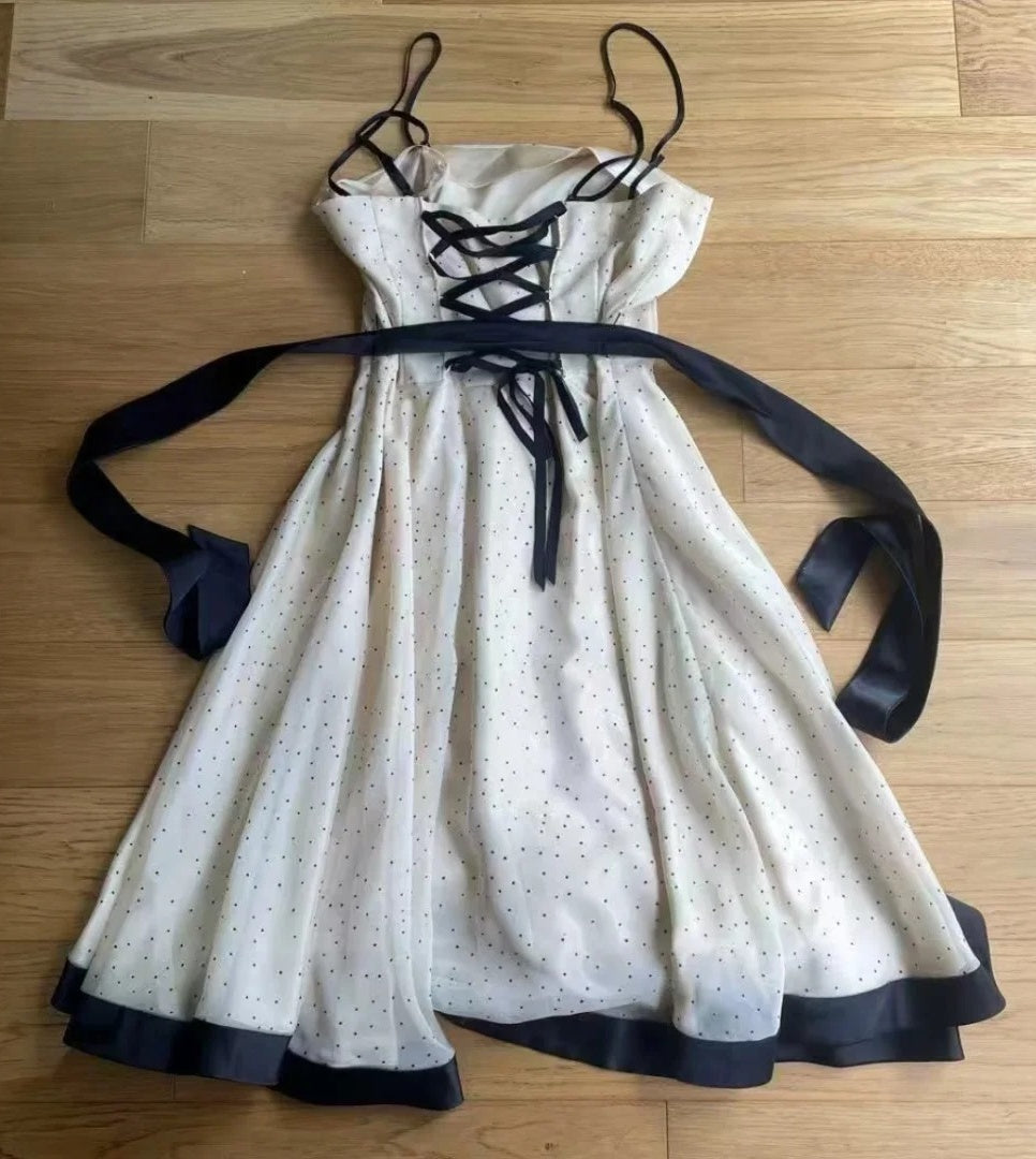 Kurzes Satin-Geburtstagskleid/Festtagskleid NV6374