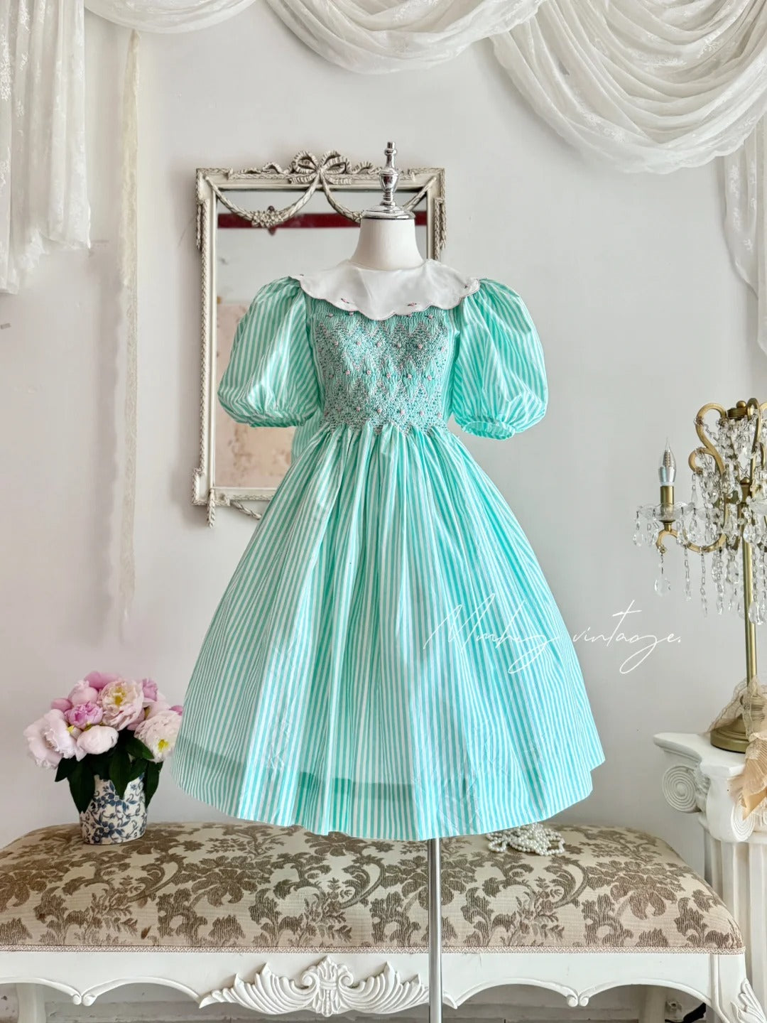 Robe de soirée courte en mousseline de soie, col babydoll et manches bouffantes, brodée de petites roses, style vintage élégant, robe de bal, robe de soirée, robe de bal, robe de demoiselle d'honneur ...