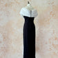 Robe de soirée en tulle satiné noir et blanc classique et élégant style Hepburn avec camélia à la taille, longue jupe inférieure gauche, petite fente, coupe slim, robe de bal, robe d'anniversaire, robe de bal nv4095