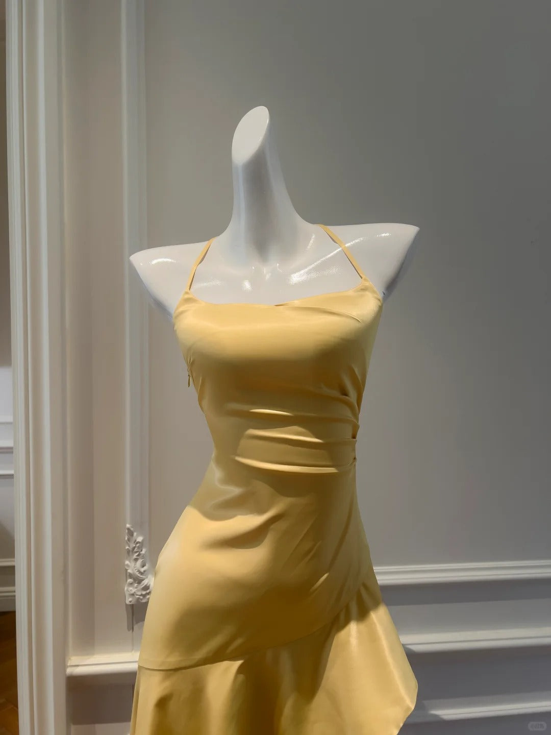 NiceVestidos - Robe de soirée longue à bretelles jaunes, robe de bal Hoco NV5487