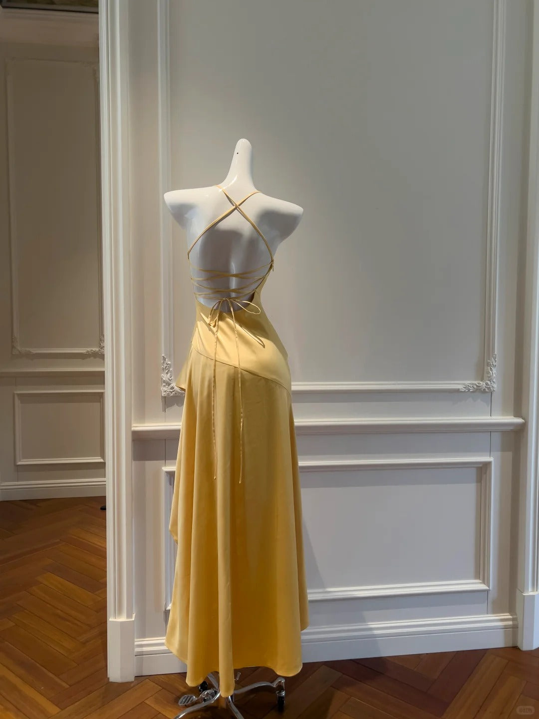 NiceVestidos - Robe de soirée longue à bretelles jaunes, robe de bal Hoco NV5487