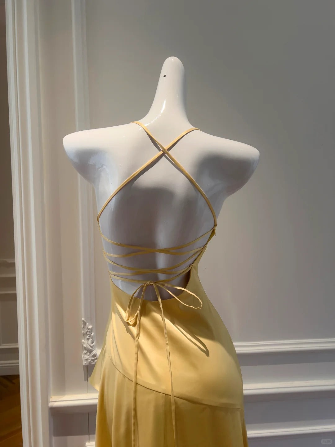 NiceVestidos - Robe de soirée longue à bretelles jaunes, robe de bal Hoco NV5487