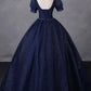 Marineblaues, langes Partykleid aus Tüll mit Perlenbesatz, blaues Abendkleid mit Rundhalsausschnitt und kurzen Ärmeln nv1652
