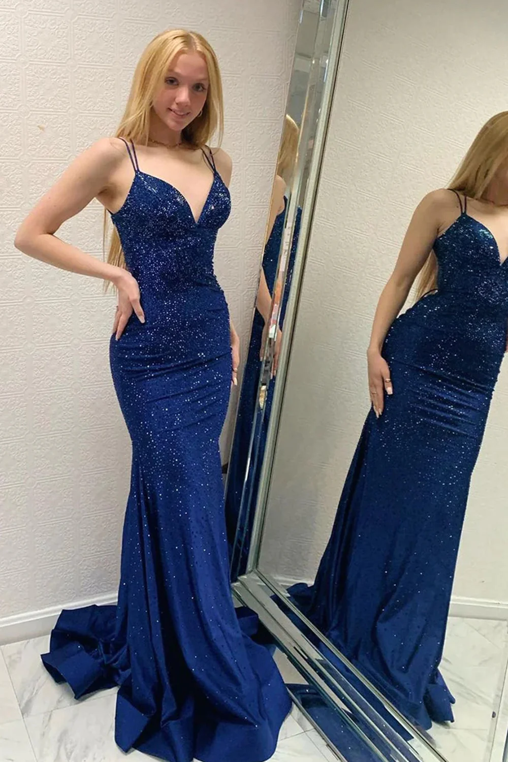 Robe de bal longue dos nu à perles bleu marine scintillantes nv657