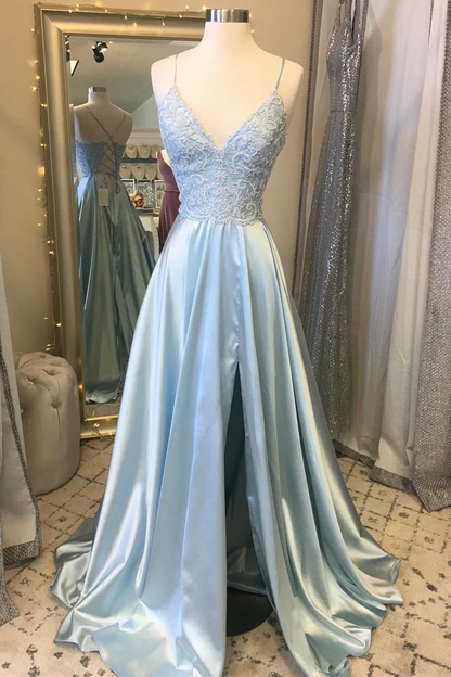 Hellblaues A-Linien-Ballkleid mit Spitzenbesatz, Schnürung am Rücken und Schlitz nv830