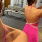 Hot Pink Neckholder Ballkleid mit Perlenbesatz und Schlitz nv680