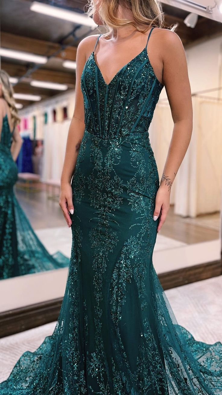 Robe de bal sirène sexy à col en V et paillettes appliquées nv739