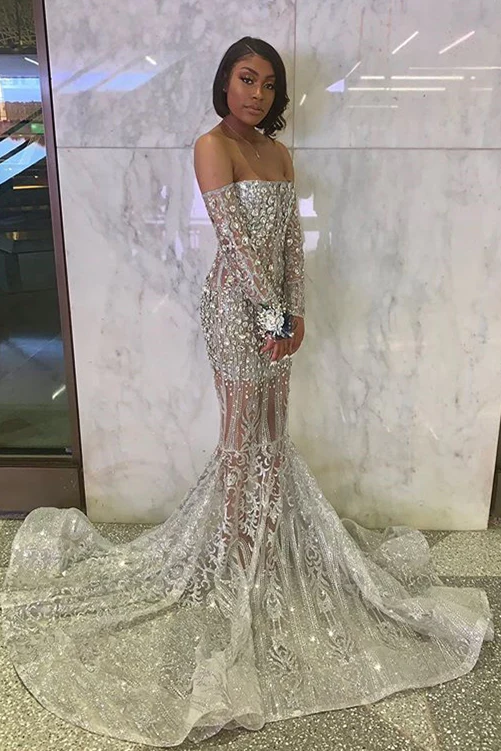Robe de bal argentée à manches longues et épaules dénudées nv839