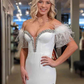 Weißes schulterfreies Meerjungfrau-Ballkleid mit Quaste und Schlitz nv575