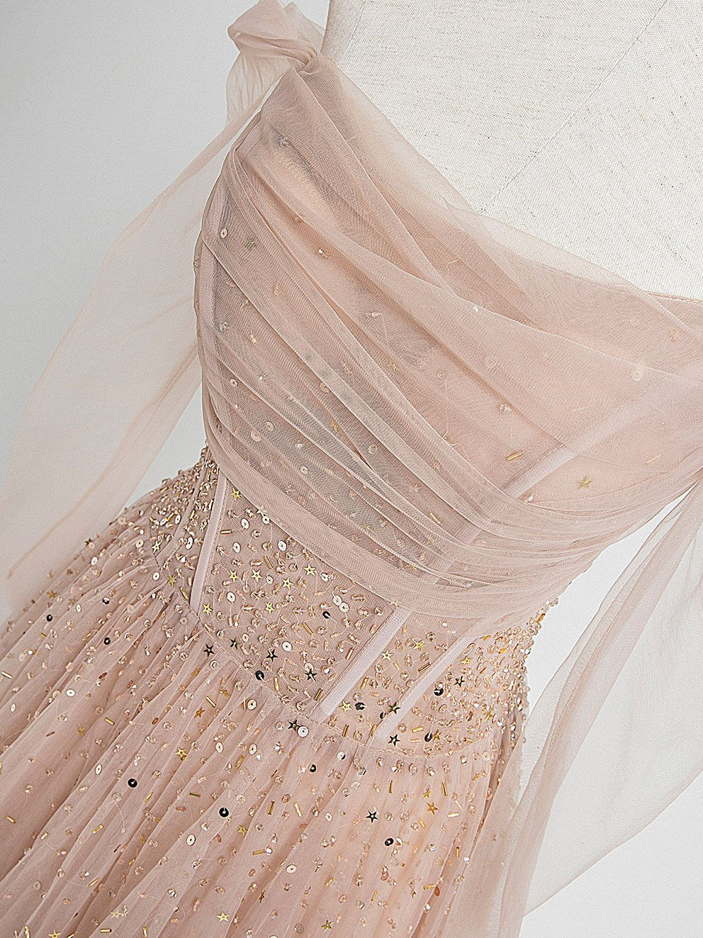 Robe de soirée longue en tulle champagne à paillettes Robe de soirée en tulle champagne nv862