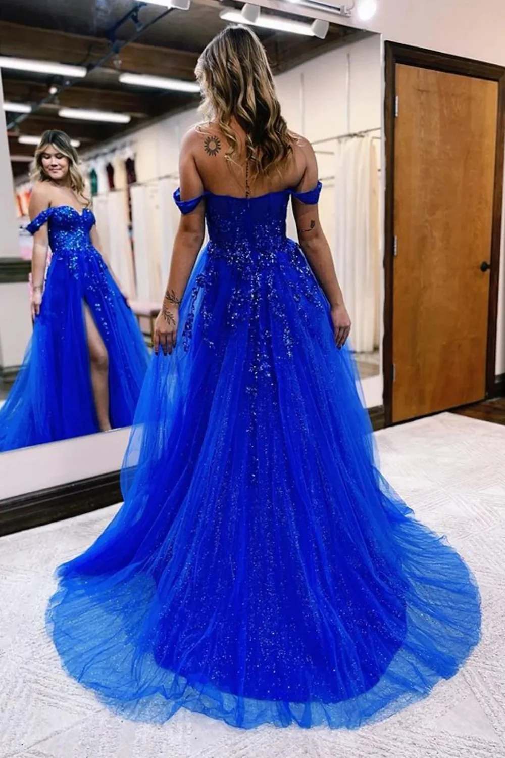 Funkelndes lila Pailletten-Korsett-A-Linien-Ballkleid mit Schlitz nv668