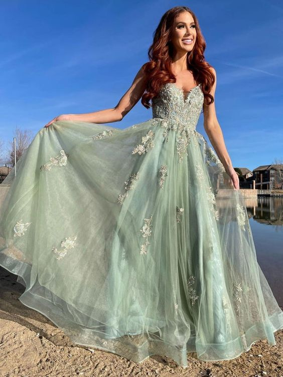 Robe de bal longue en tulle vert et dentelle, robe de soirée en tulle vert et dentelle nv809