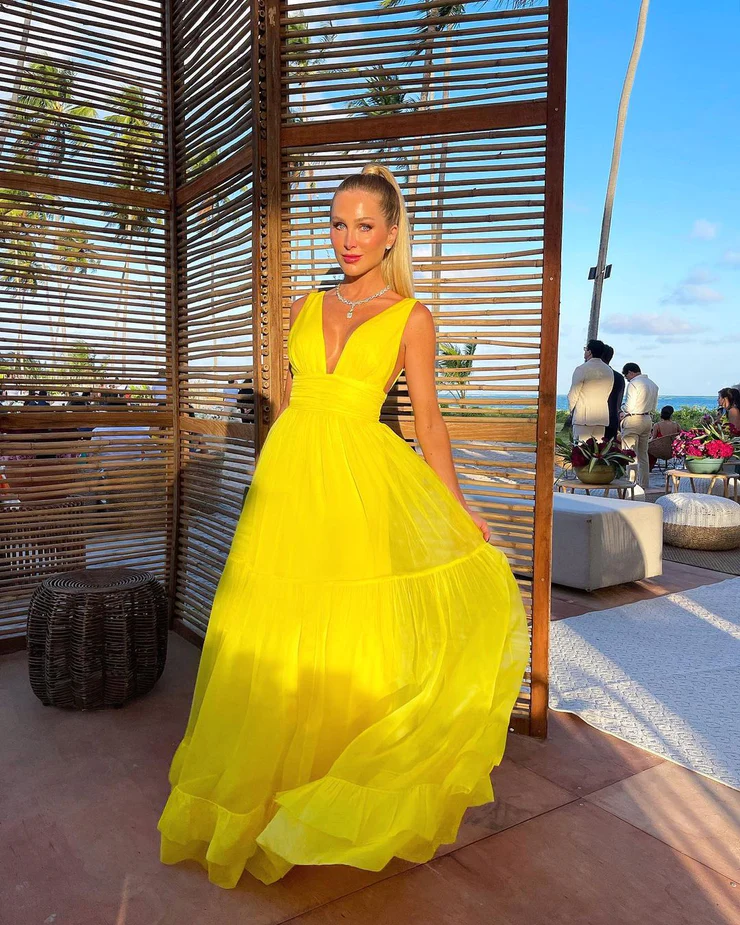 Charmantes A-Linien-Abendkleid mit V-Ausschnitt, gelbes Chiffon, nv975