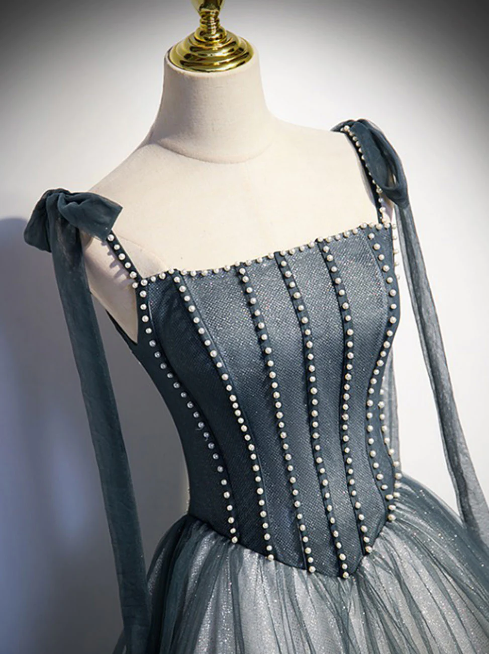 A-Linie, langes graues Ballkleid, formelles graues Tüll-Abschlusskleid mit Perlenbesatz nv895