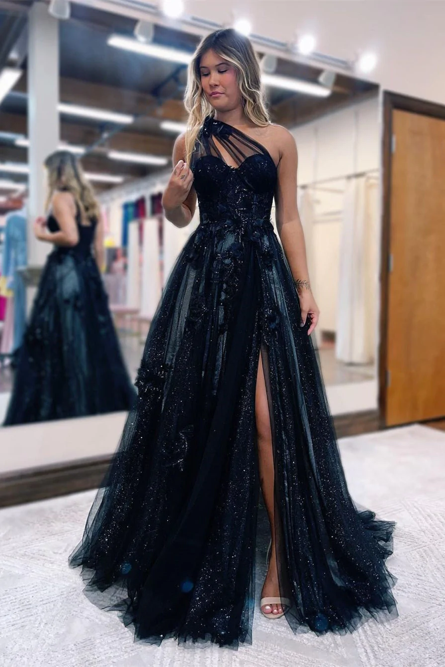 WUNDERSCHÖNES LANGES SCHWARZES A-LINIEN-BALLKLEID AUS SPITZE MIT EINER SCHULTER UND GESPLITTET ONLINE nv403