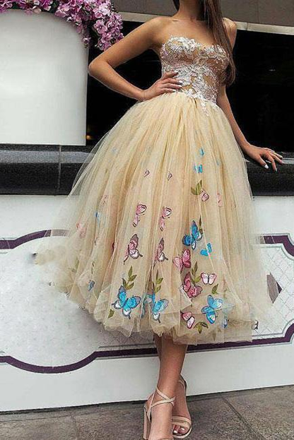 Elegantes trägerloses Sweetheart-Applikations-Tüll-Tee-Länge-Ballkleid nv528