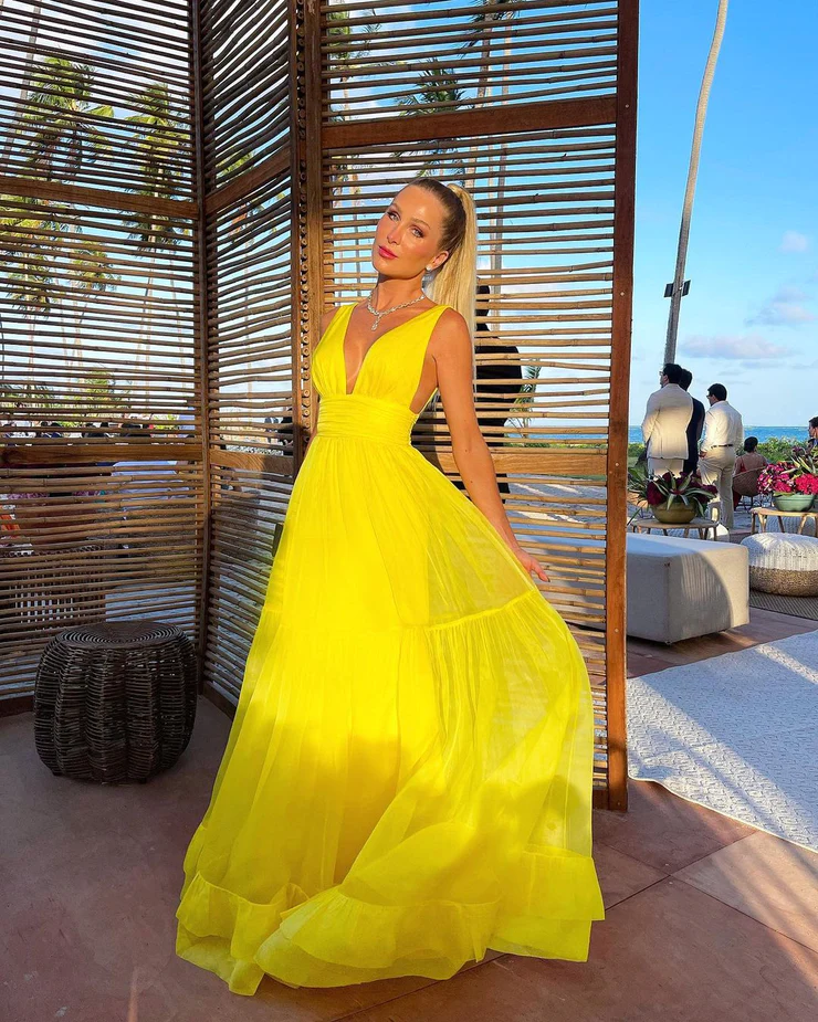 Charmantes A-Linien-Abendkleid mit V-Ausschnitt, gelbes Chiffon, nv975