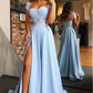 A-Linien-Ballkleid mit Flügelärmeln, Ausschnitt, langem Schlitz und Applikationen, nv486