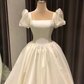 Weiß Vintage Elegante Perle Perlen A-linie Lange Satin Ballkleid Abendkleid Brautkleid nv388