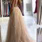 Glamouröses Ballkleid aus Tüll mit V-Ausschnitt, Spaghettiträgern und Perlenverzierung, langes Abendkleid NV155