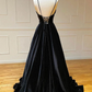 A-Linie, V-Ausschnitt, rückenfrei, langes schwarzes Samt-Ballkleid, schwarze Abendkleider mit V-Ausschnitt, schwarze Abendkleider aus Samt nv424