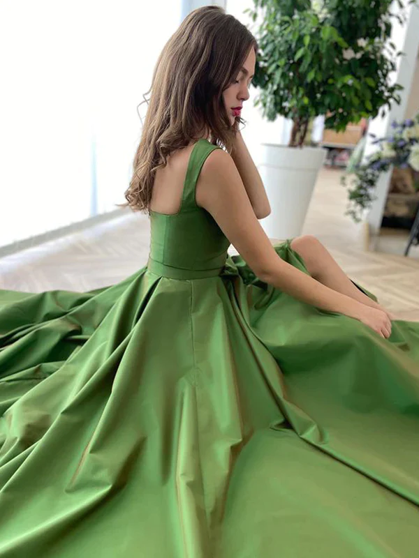 A-Linie/Princess-Linie Sweep/Pinsel Schleppe Träger Ärmellos Satin Rüschen Kleider nv542