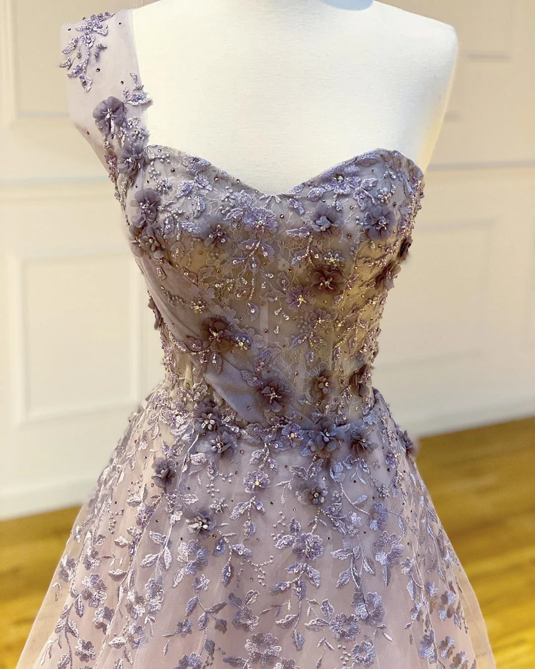 One Shoulder Long A-line Lace Appliques Beaded Prom Dresses nv820