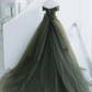 Grünes langes Ballkleid mit herzförmigem Ausschnitt und Schleppe, grünes Abendkleid, nv547