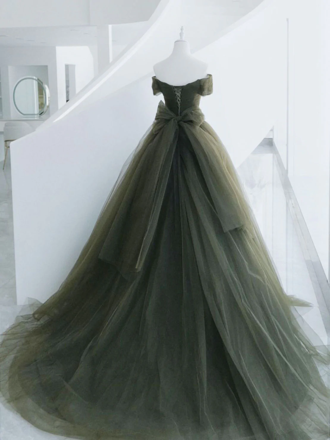 Grünes langes Ballkleid mit herzförmigem Ausschnitt und Schleppe, grünes Abendkleid, nv547