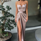 Robe de bal longue à bretelles spaghetti et fente haute vert forêt nv148